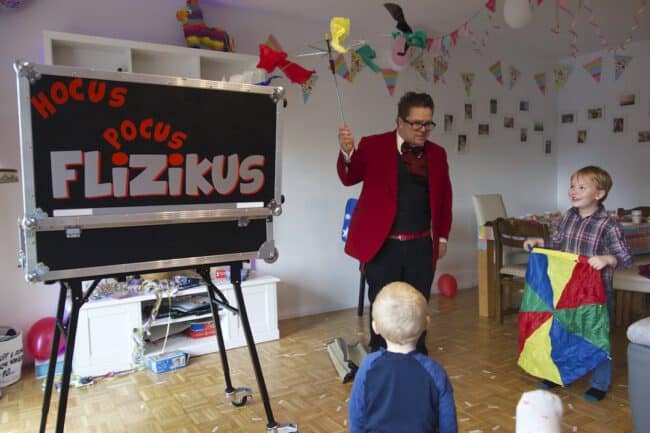 Kinderzauberer Dortmund auf einem Kindergeburtstag
